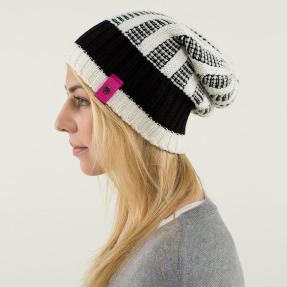 Lululemon Keepin' It Cozy Toque - Picture 3 of 4